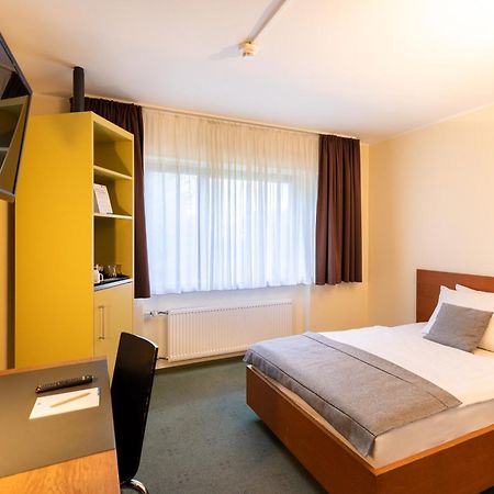 Select Hotel Silence Garden Koeln Esterno foto