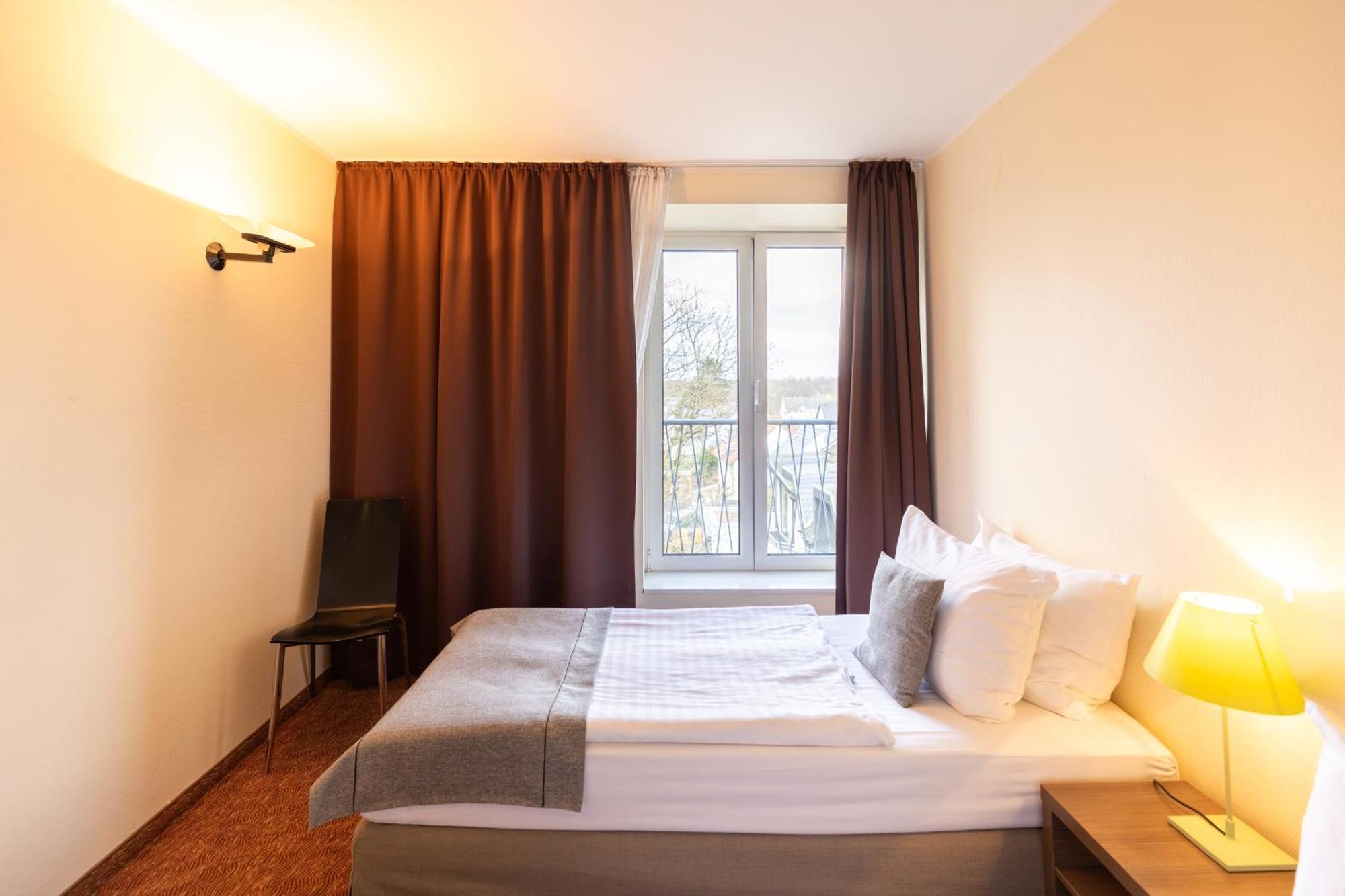 Select Hotel Silence Garden Koeln Esterno foto