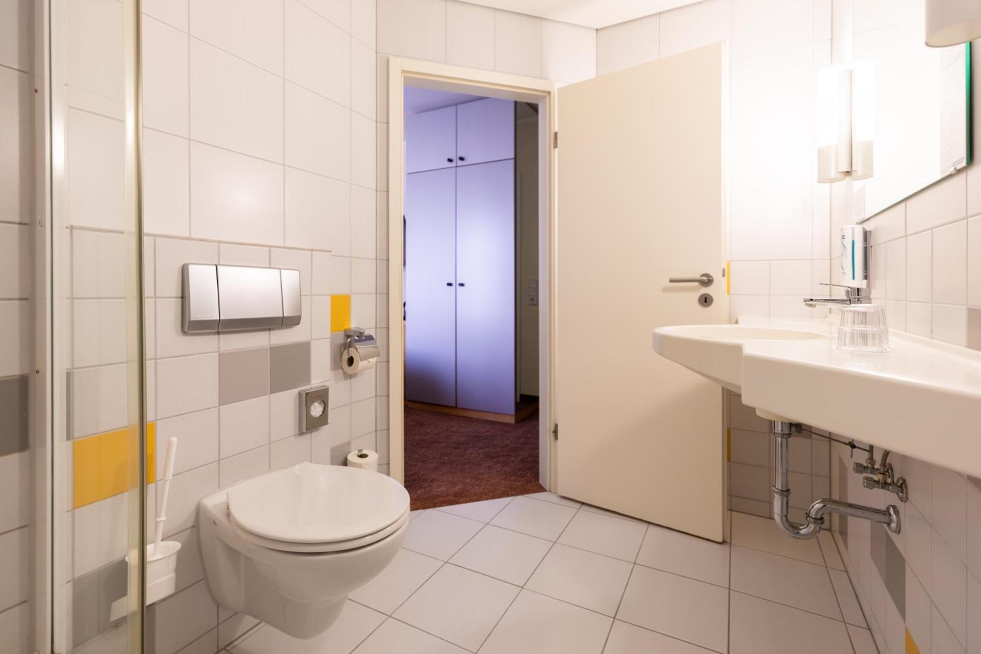 Select Hotel Silence Garden Koeln Esterno foto