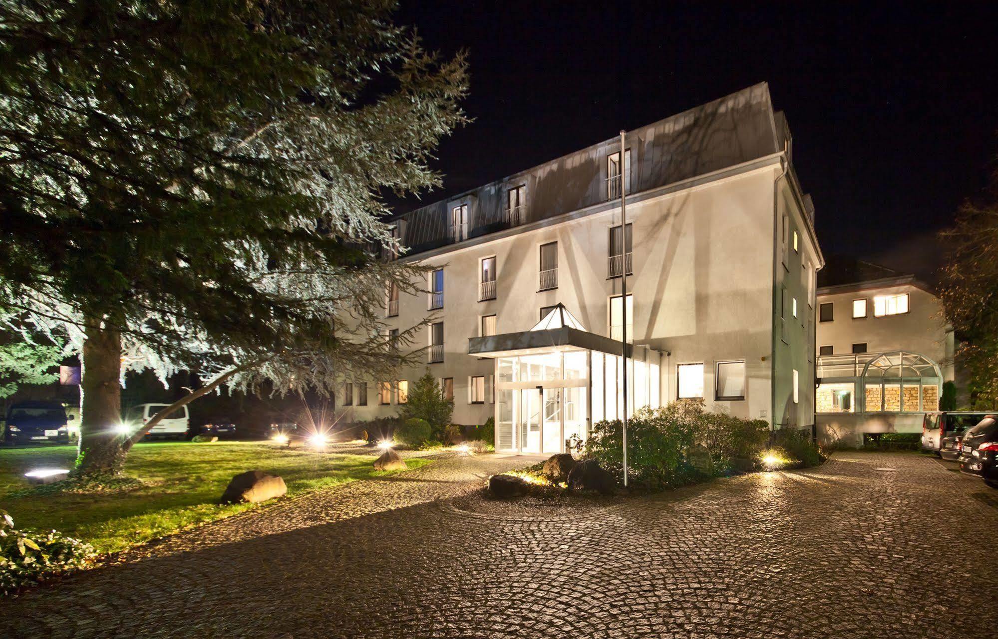 Select Hotel Silence Garden Koeln Esterno foto